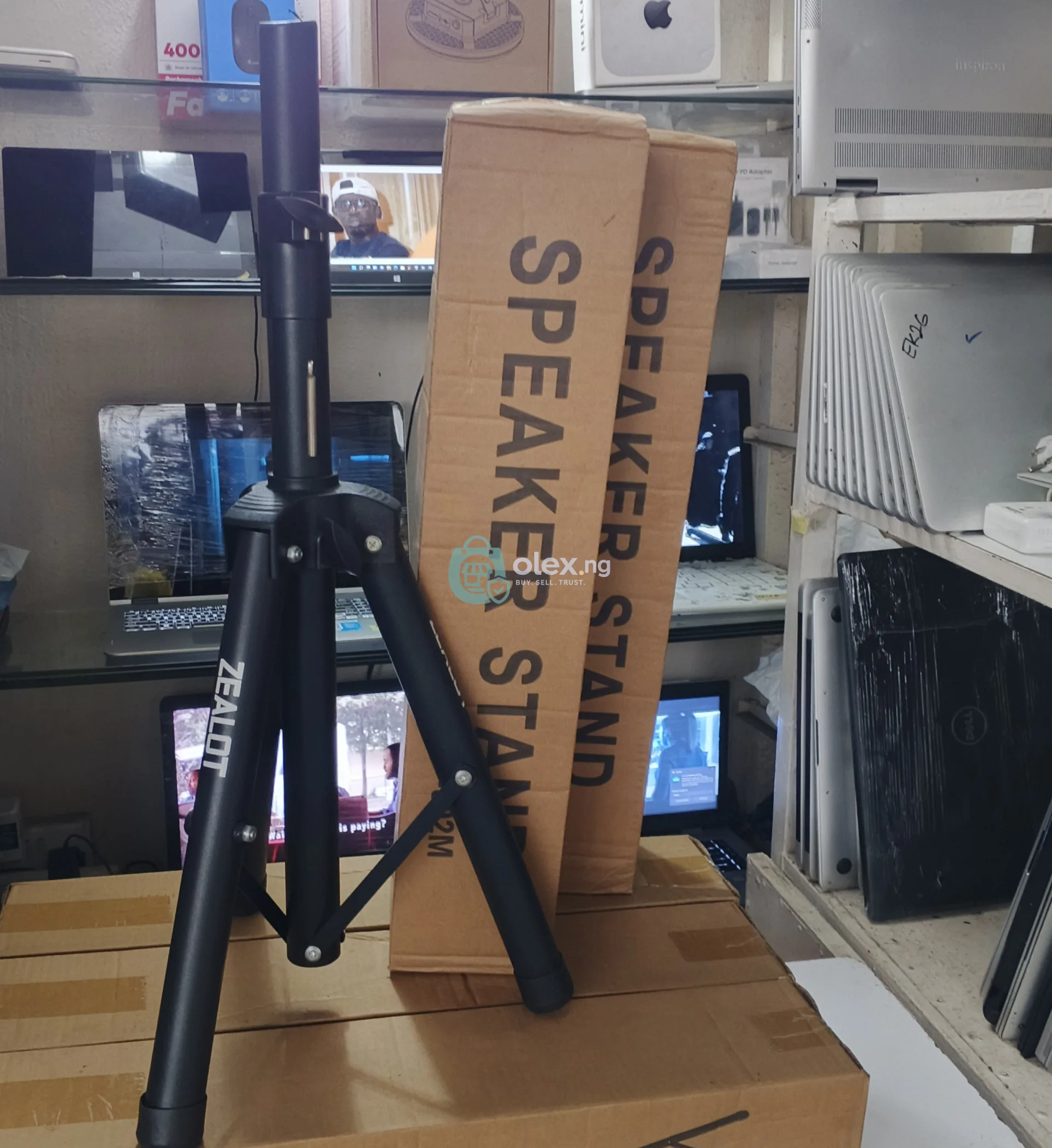 Original Zealot Speaker Stand