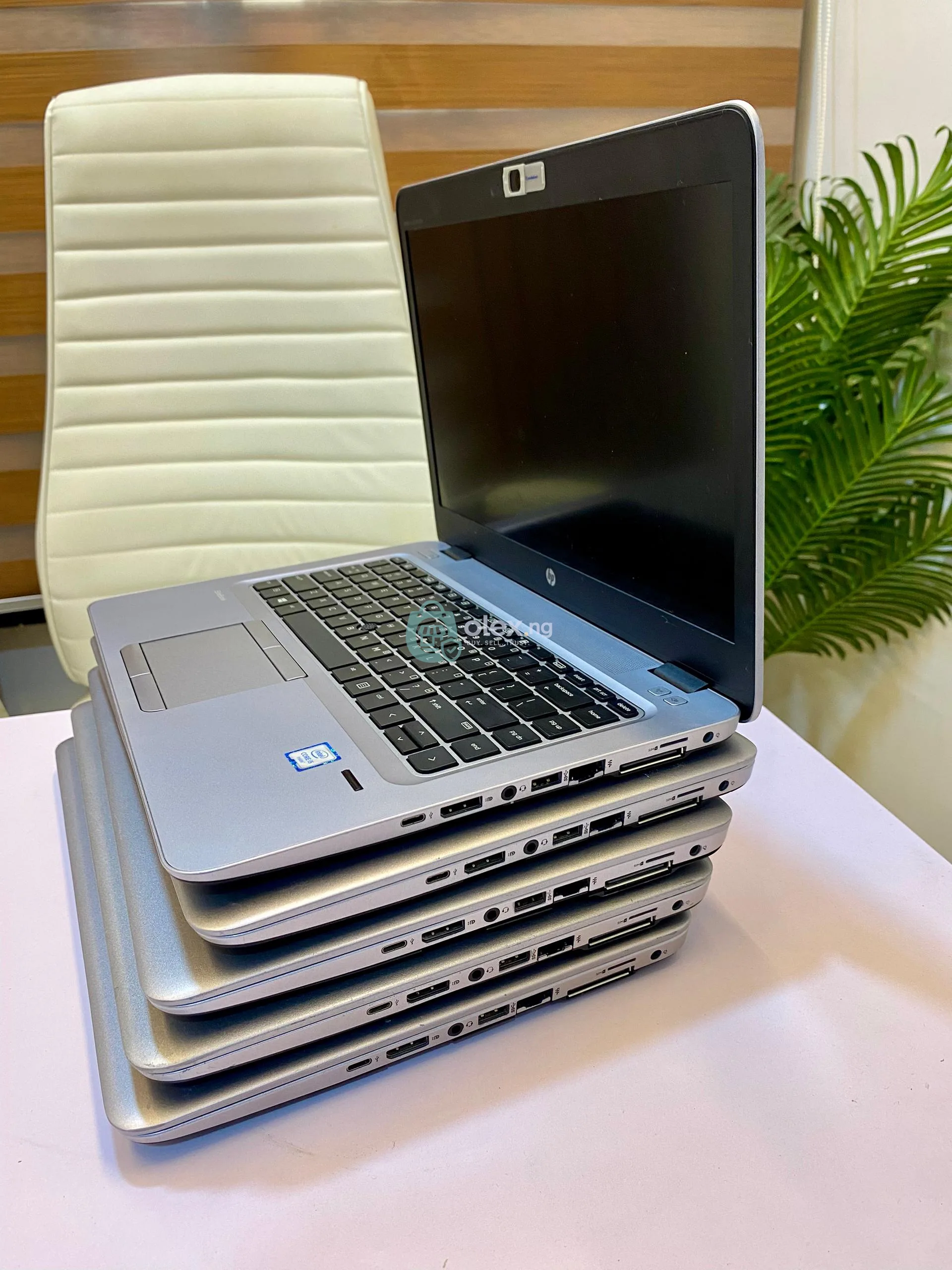 Laptops 