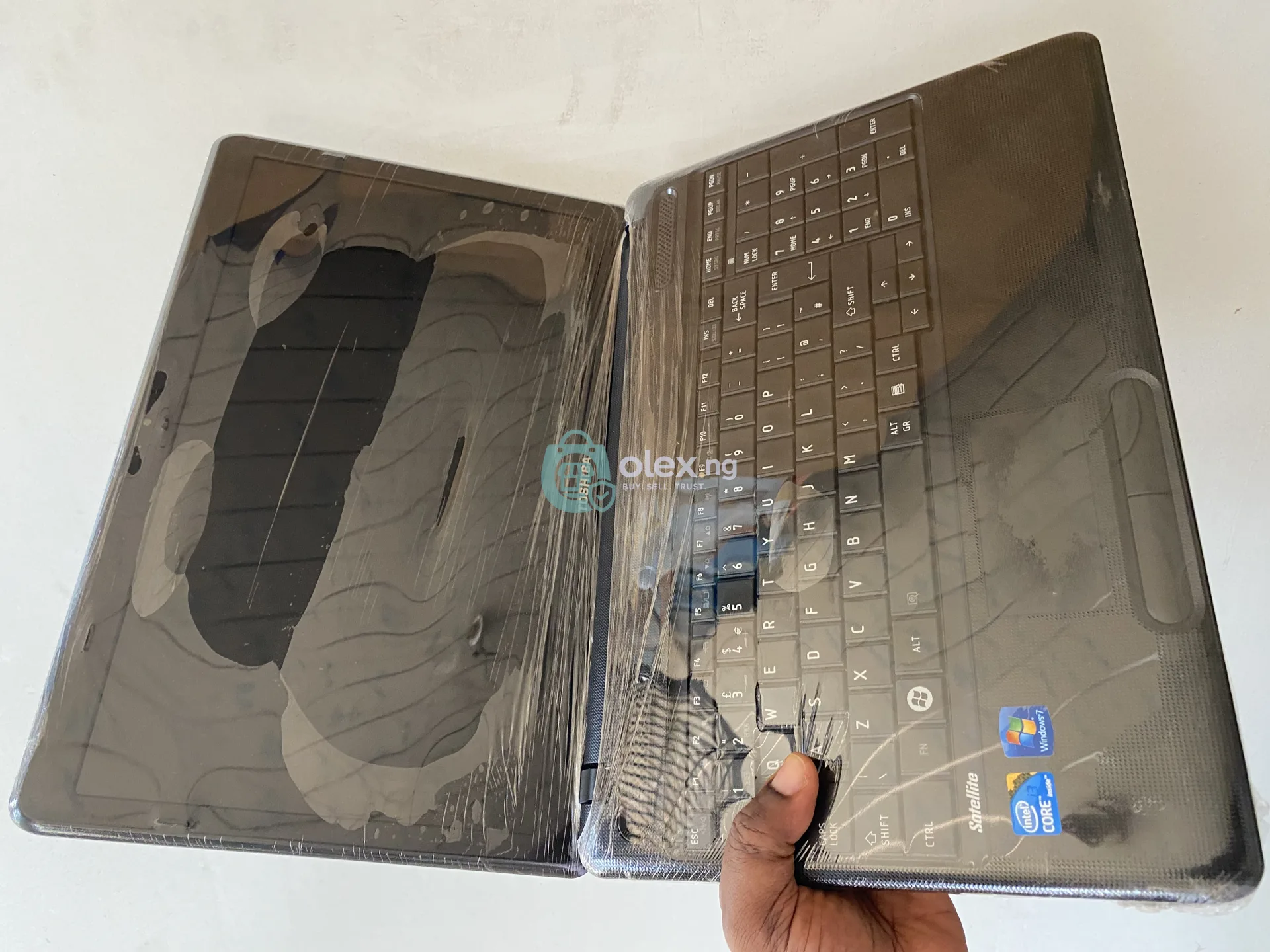 Toshiba satellite 