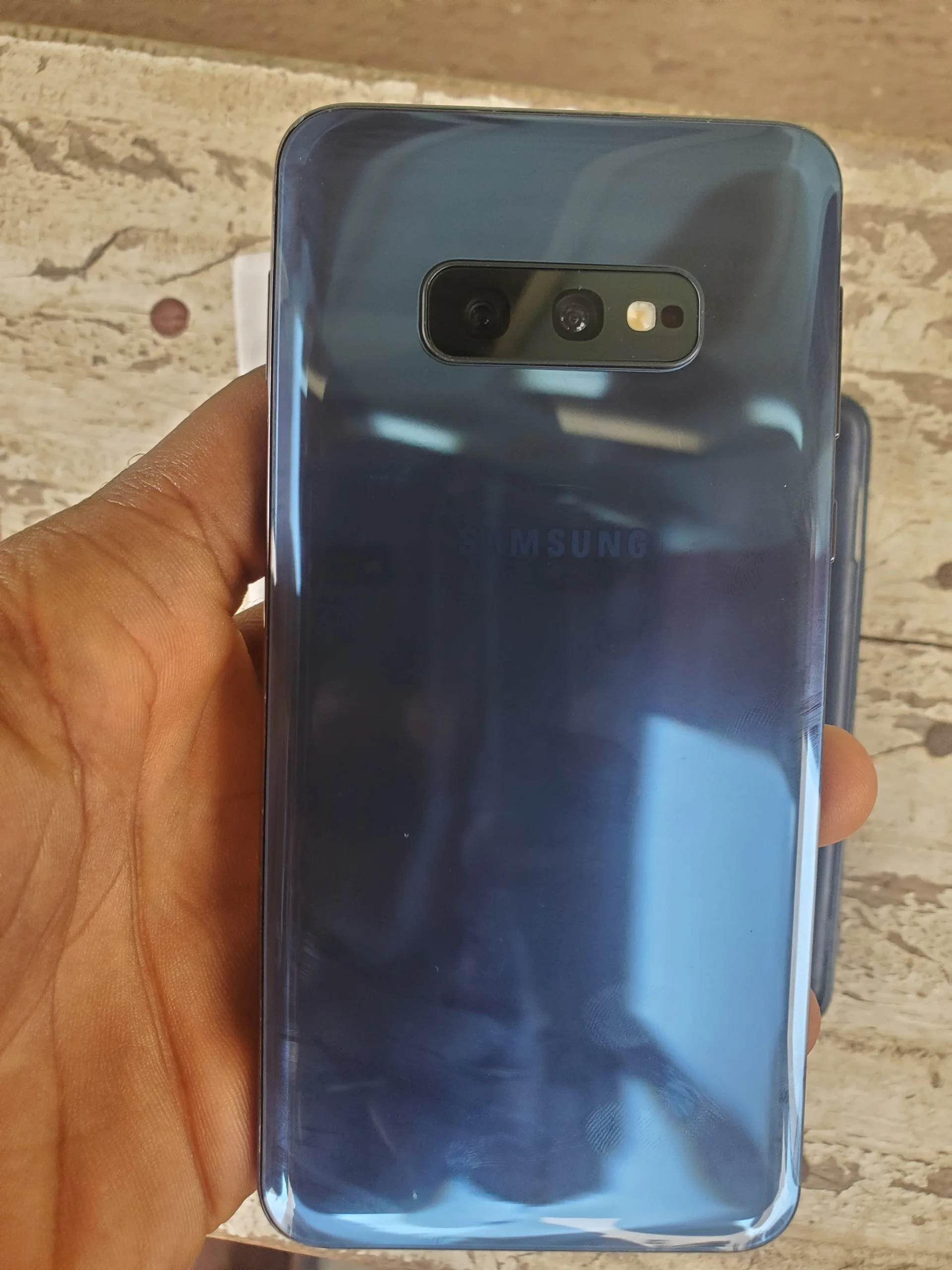 Samsung Galaxy S10e