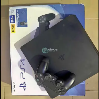 Neat PlayStation 4 Slim in Great Condition