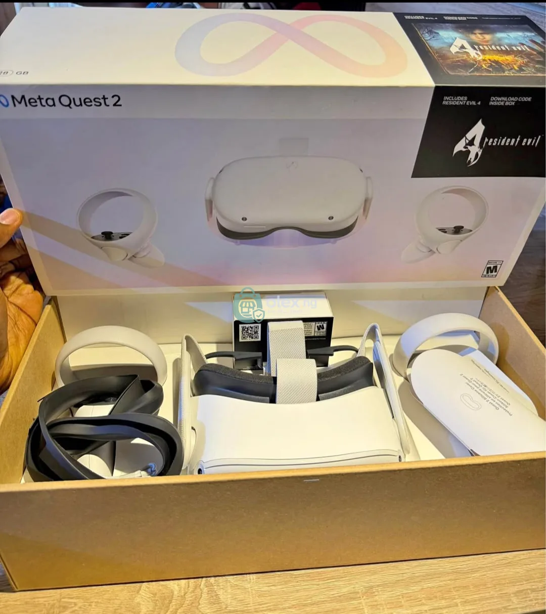 Used Oculus Quest 2 Vr — Clean & Neat