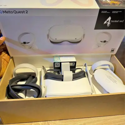 Used Oculus Quest 2 Vr — Clean & Neat