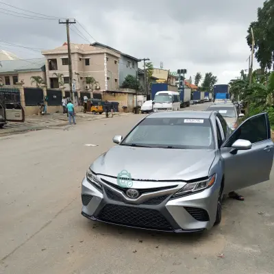 Toyota Camry 2019