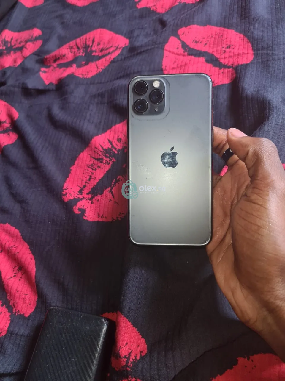 iPhone 11 pro 64 gig 