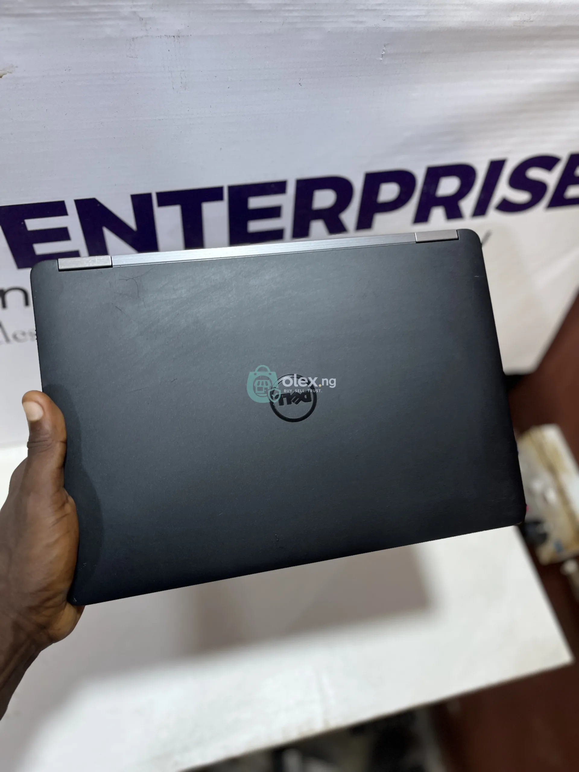 Neat Dell Latitude 7250 Pin VGA — Clean & Fully Working