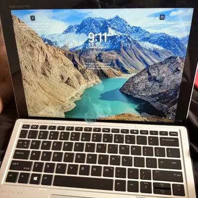 HP Elite x2 1012 G2, i5-7300U, 16GB RAM, 256GB SSD, touchscreen + keyboard 