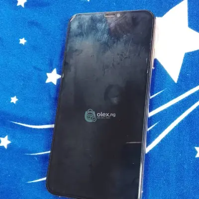 iPhone XS Max 64GB Silver — Urgent Sale