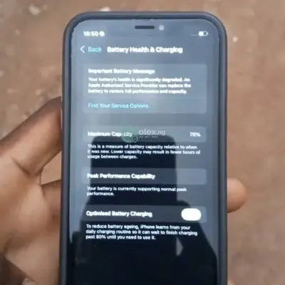 Used iPhone XS with a cracked back