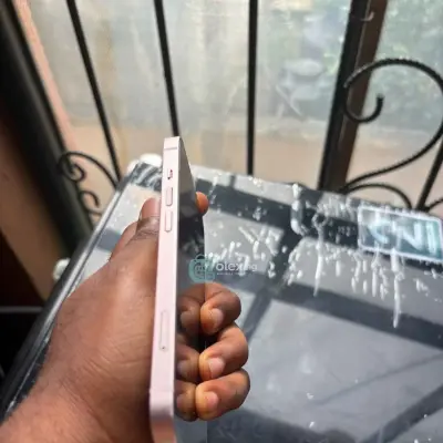 iPhone 13 128GB 4GB 3240 Ios Dual 12MP Nanosim Esim — Clean & Sharp