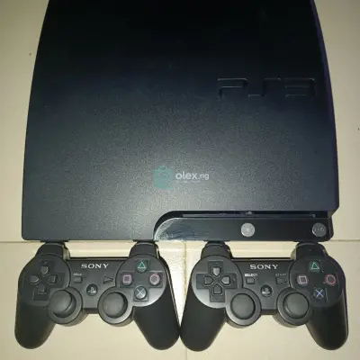Direct UK used play station 3,with w pads and 6 installed games