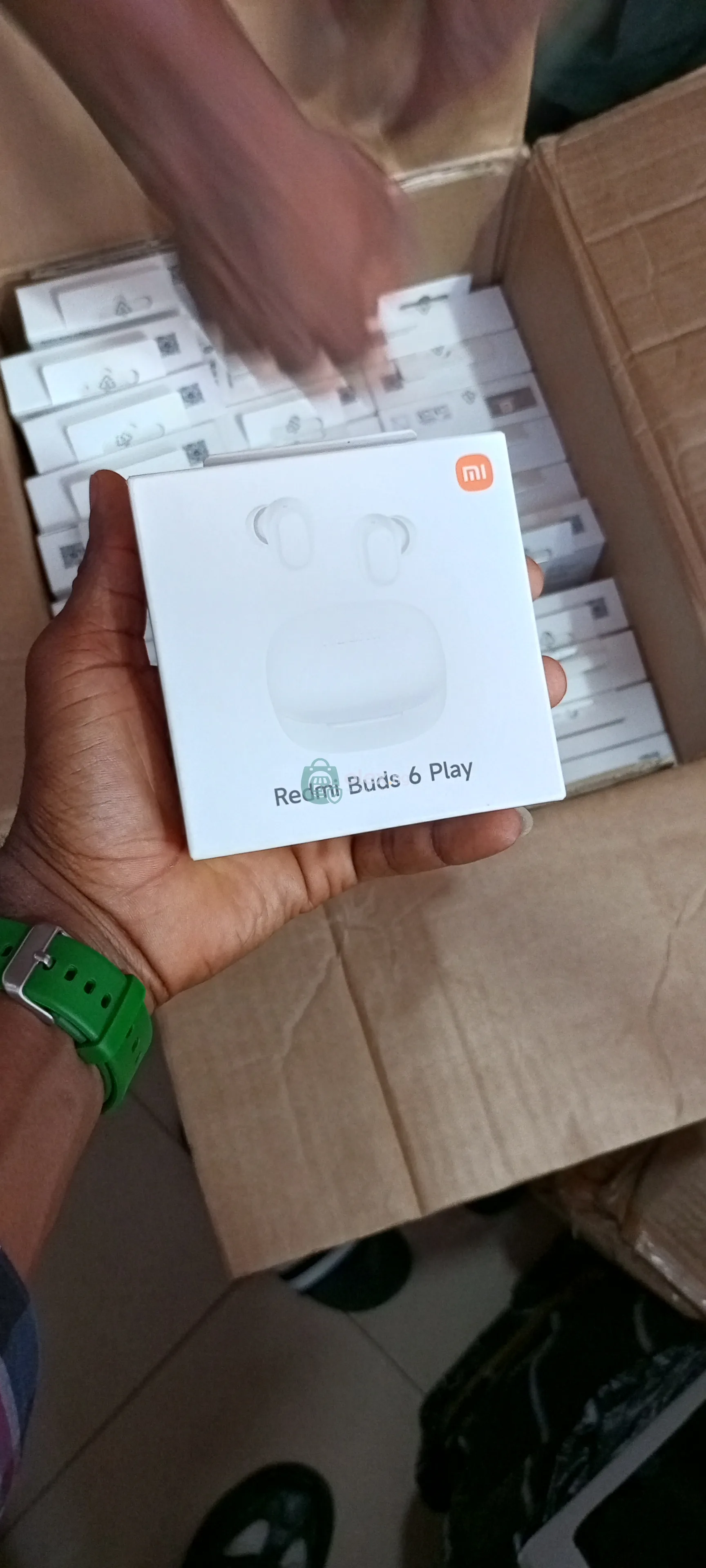 Redmi Buds 6 Play , Nice and Amazing Ear bud for your listening pleasure 