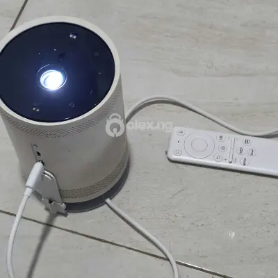 The Freestyle Samsung Projector (First Gen)