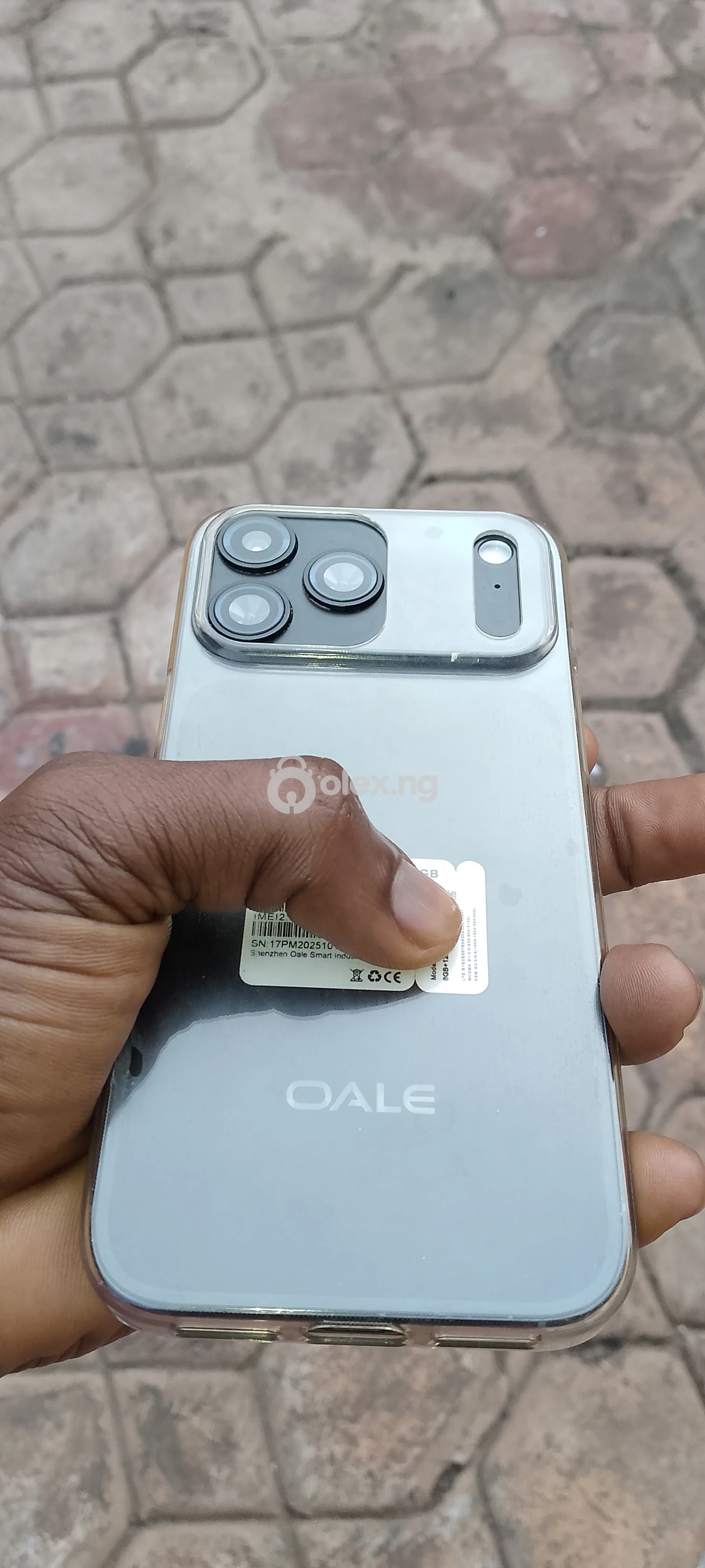 OAle 17 pro max  8/128 storage 5000mah 5G receipt and carton available 