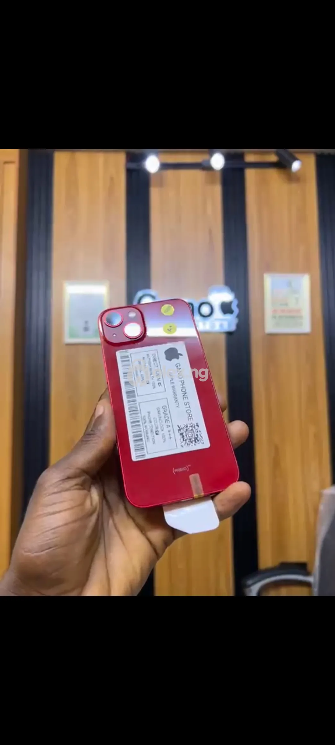 13 128gb 2SIM DISPLAY MESSAGE AND BATTERY MESSAGE XERO SCRATCHES 