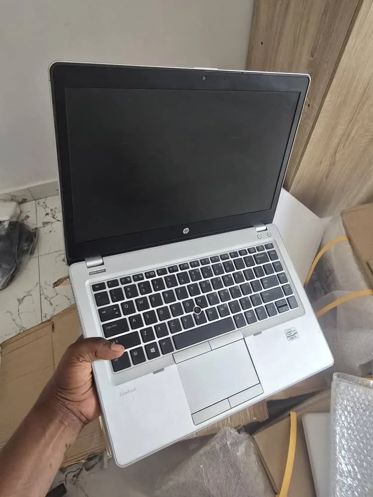 Hp elitebook folio 9480m  Intel core i7
