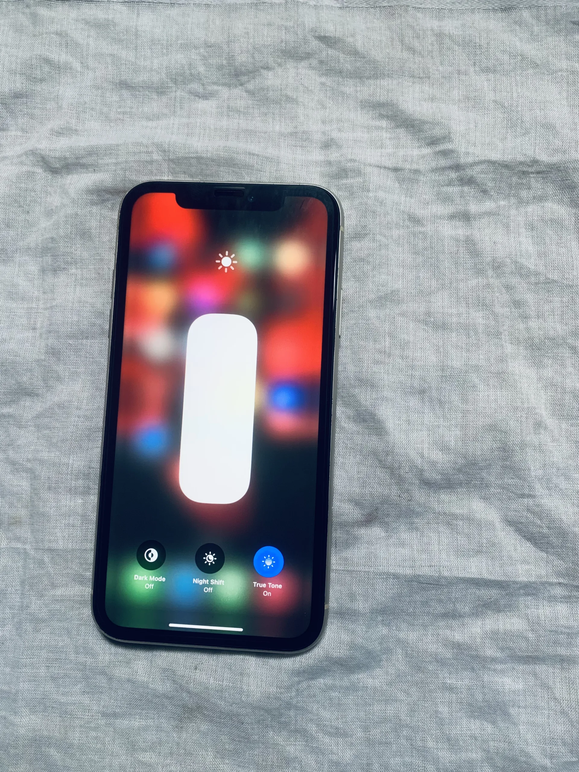 Used clean apple iPhone 11 128 GB white colour