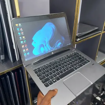 Hp 1040,core i5, 128gb SSD, 4GB ram