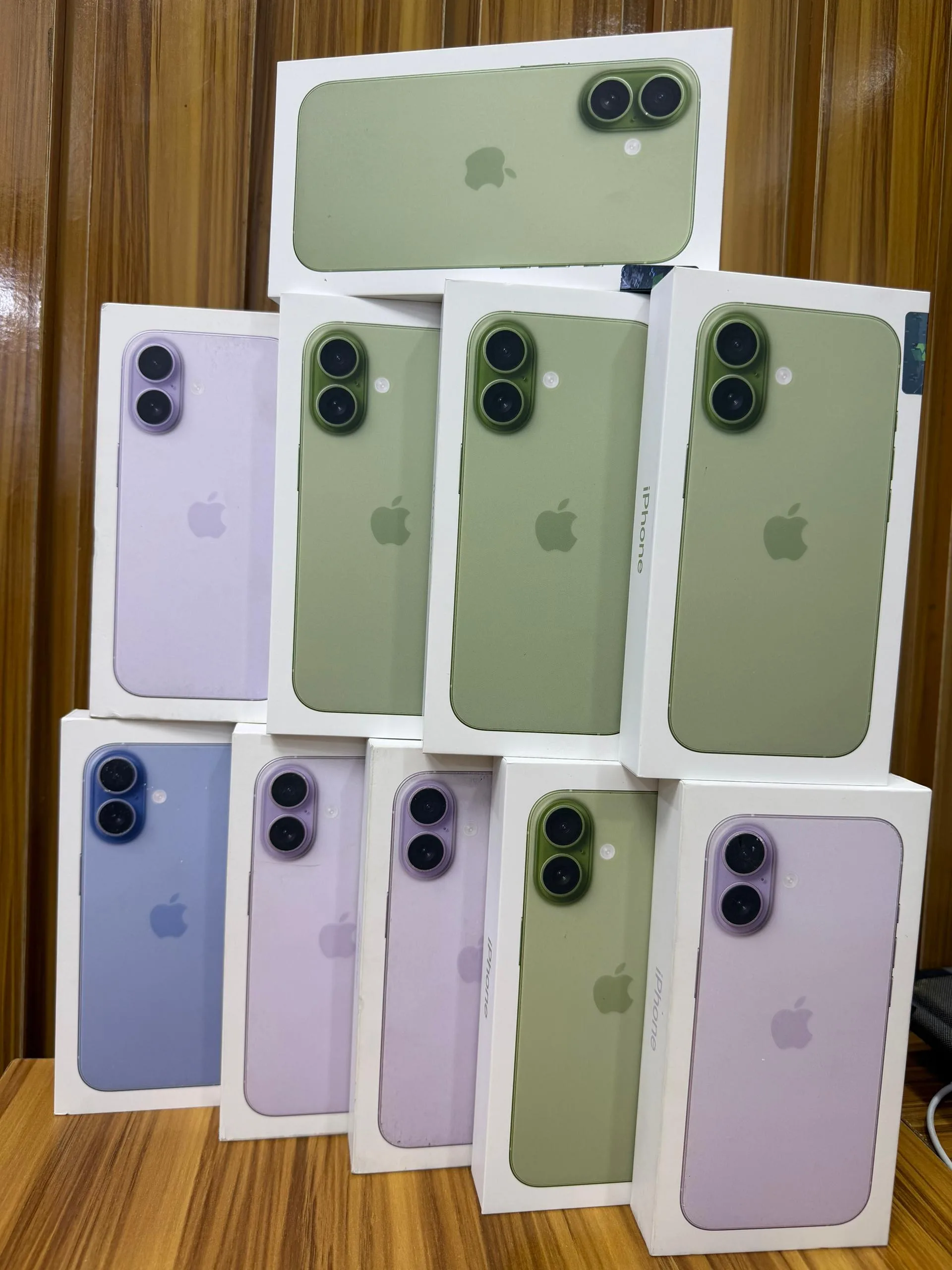 iPhone 17