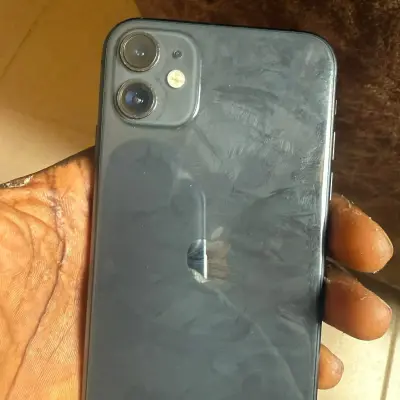iPhone 11 64g no Face ID