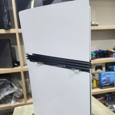 Play Station 5Pro