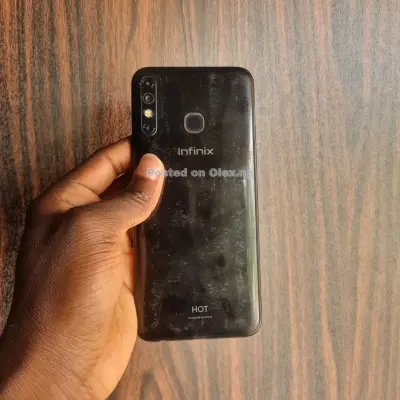 Infinix Hot 8