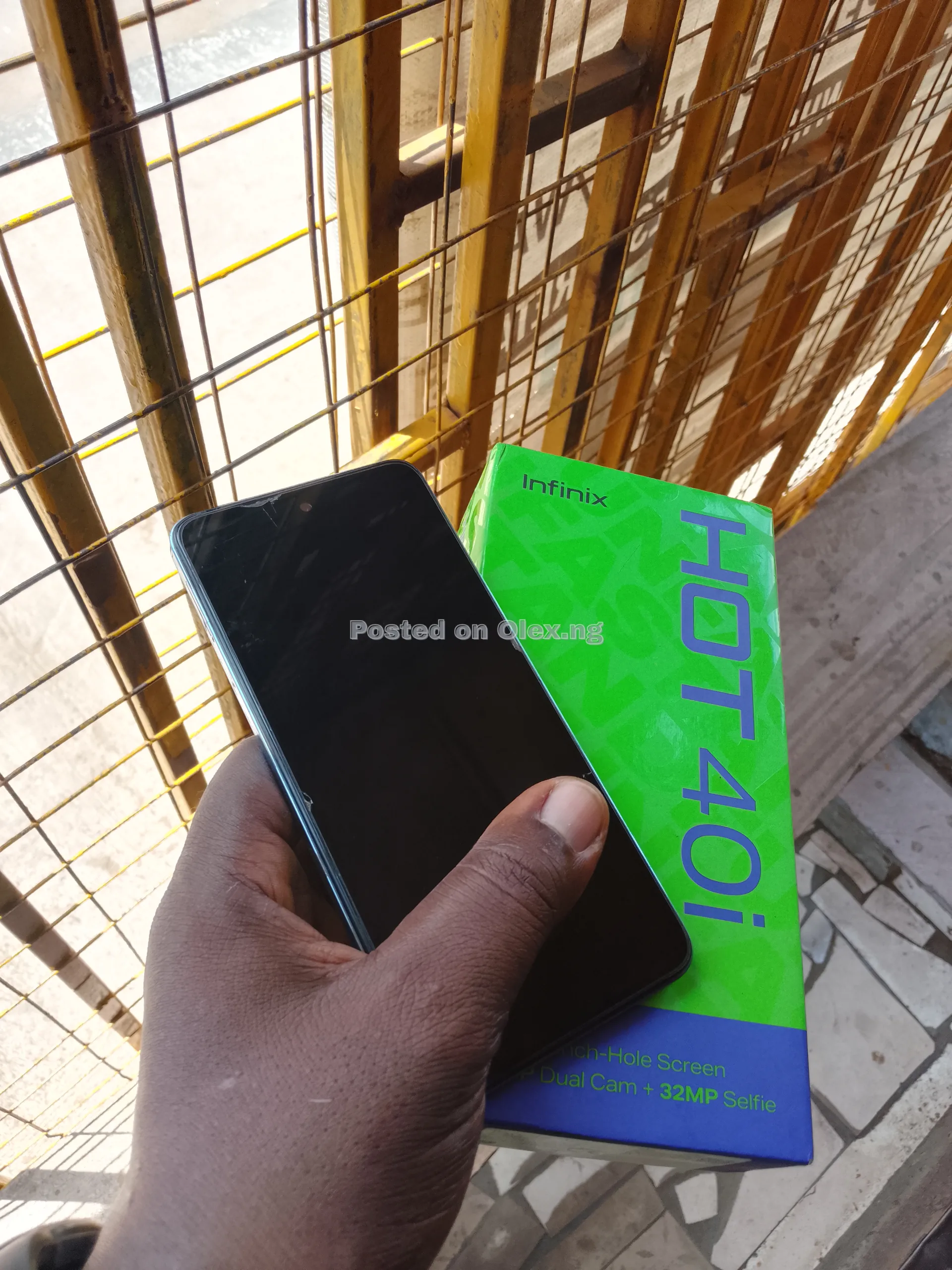 Infinix hot 40i