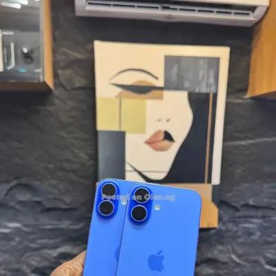 iPhone 16 