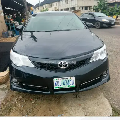 Toyota Camry SE 2012