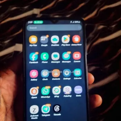 Clean samsung a04s for sale working perfectly 