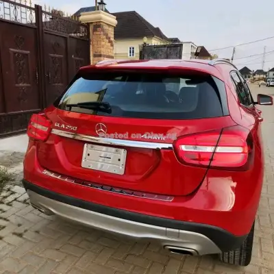 Foreign used GLA 250 4matic 2017 model for sale 