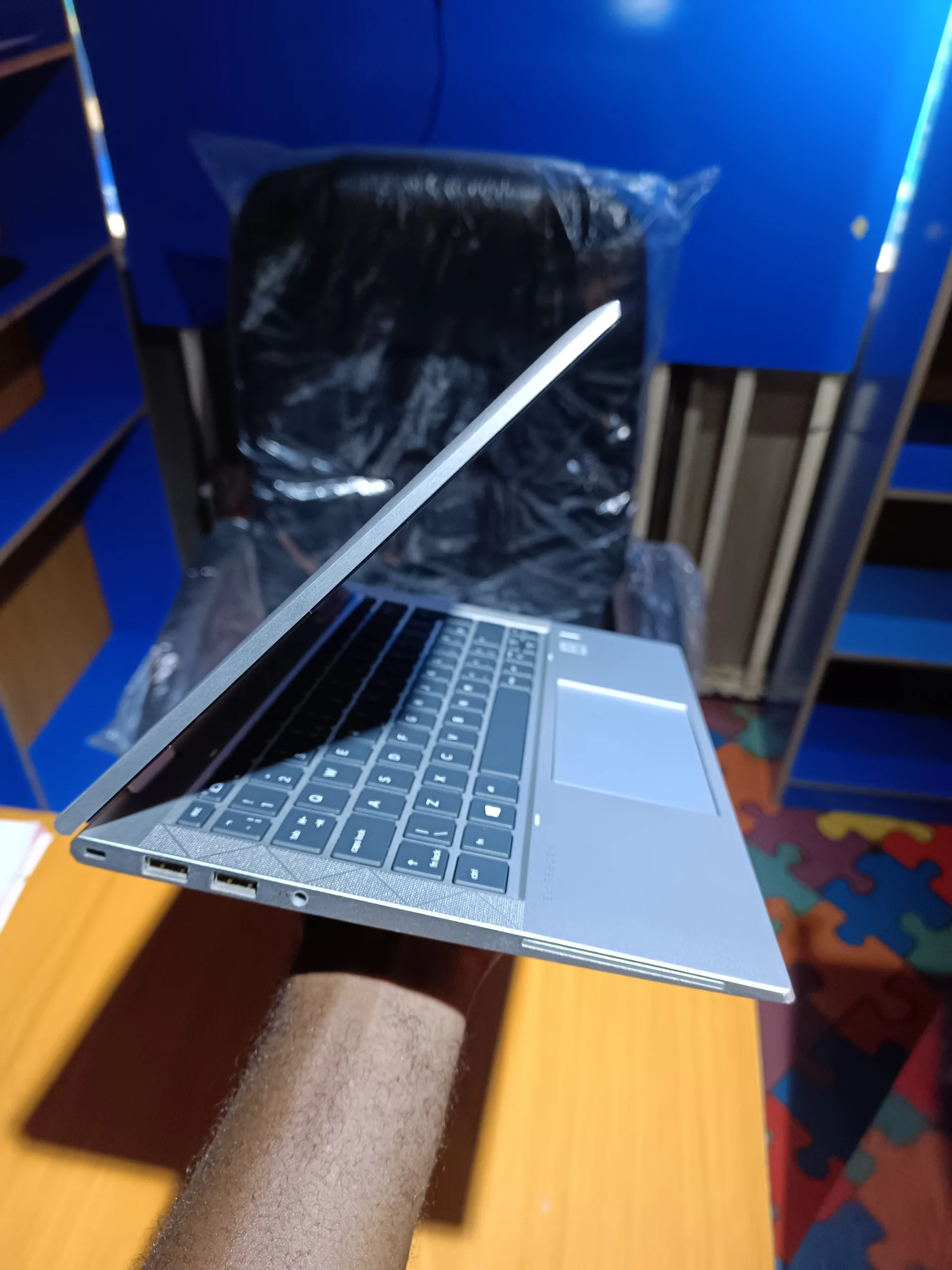 HP Elitebook 830 G7