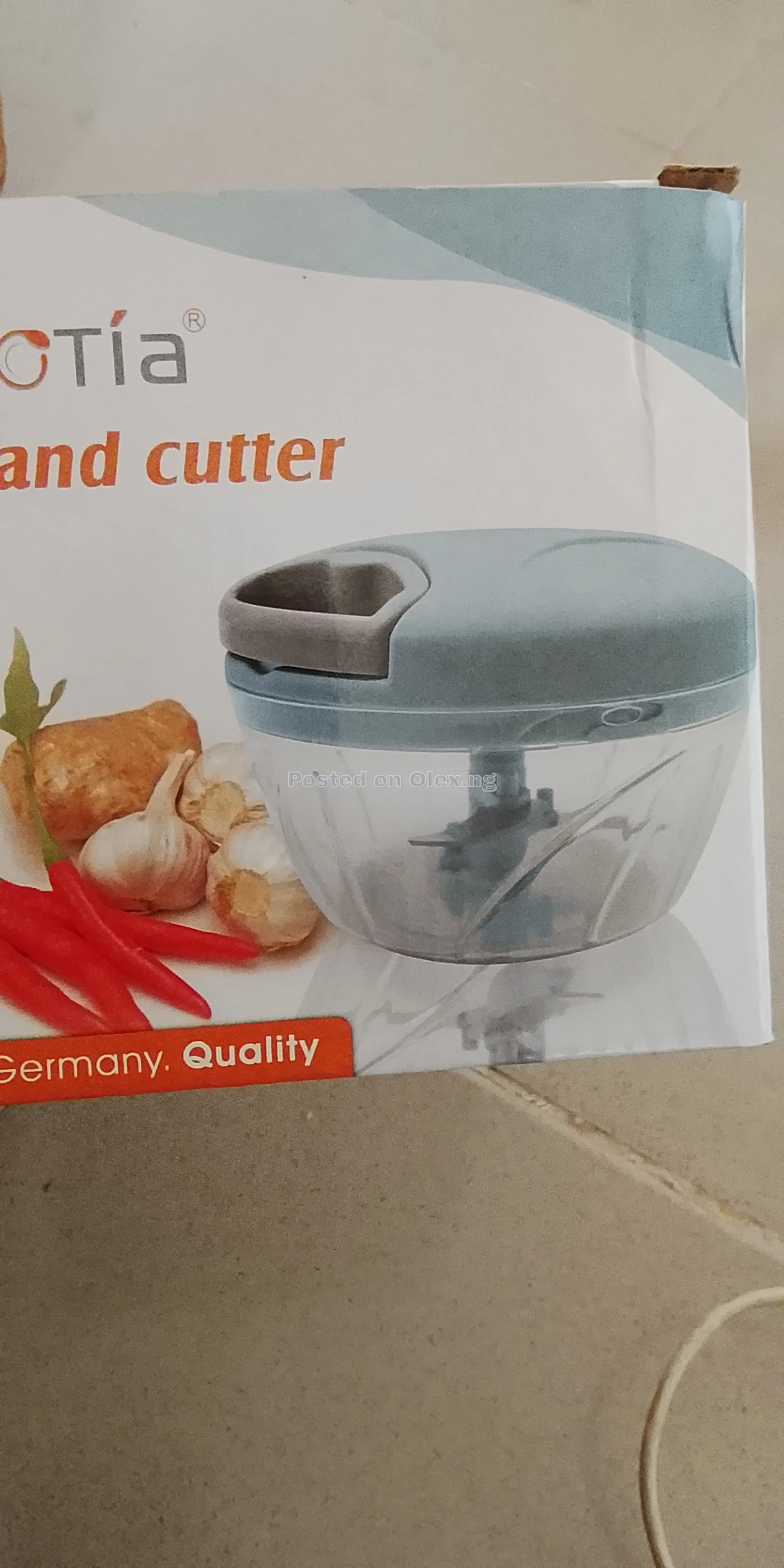 Hand cutter