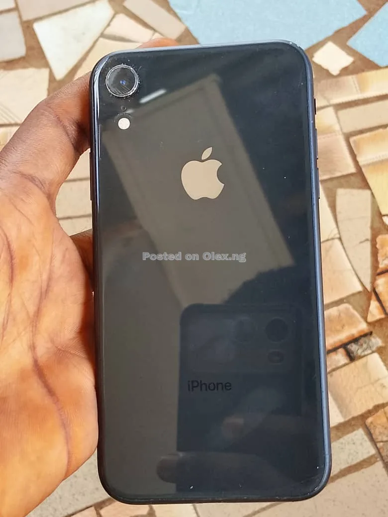 iPhone XR
