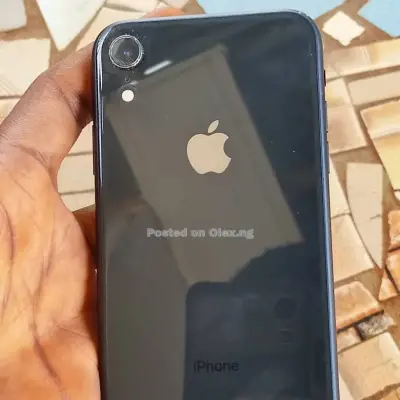 iPhone XR