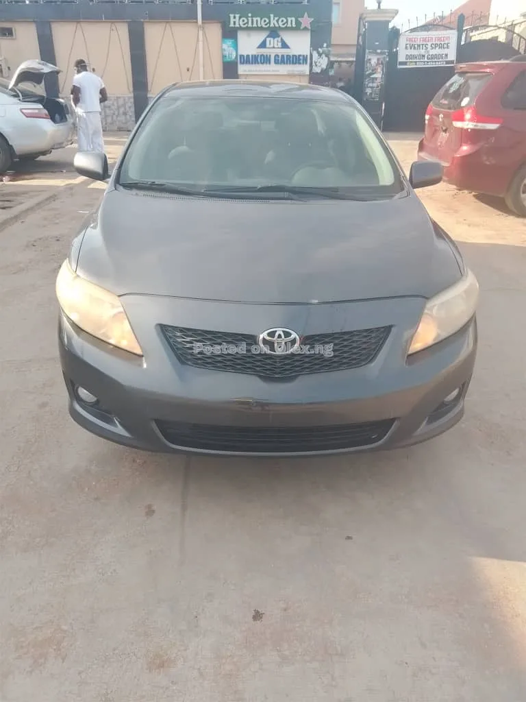 Tokubo Toyota Corolla 2009 with thumb start,A/c chilling very neat interior just landed 