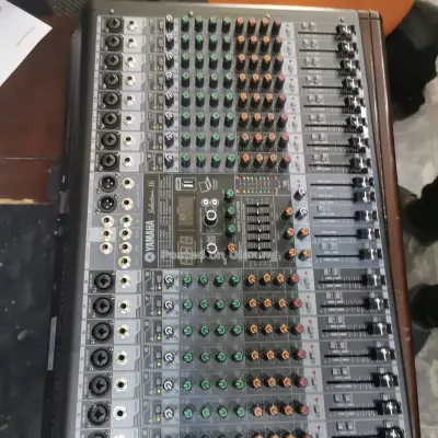 Yamaha 16 channel mixer