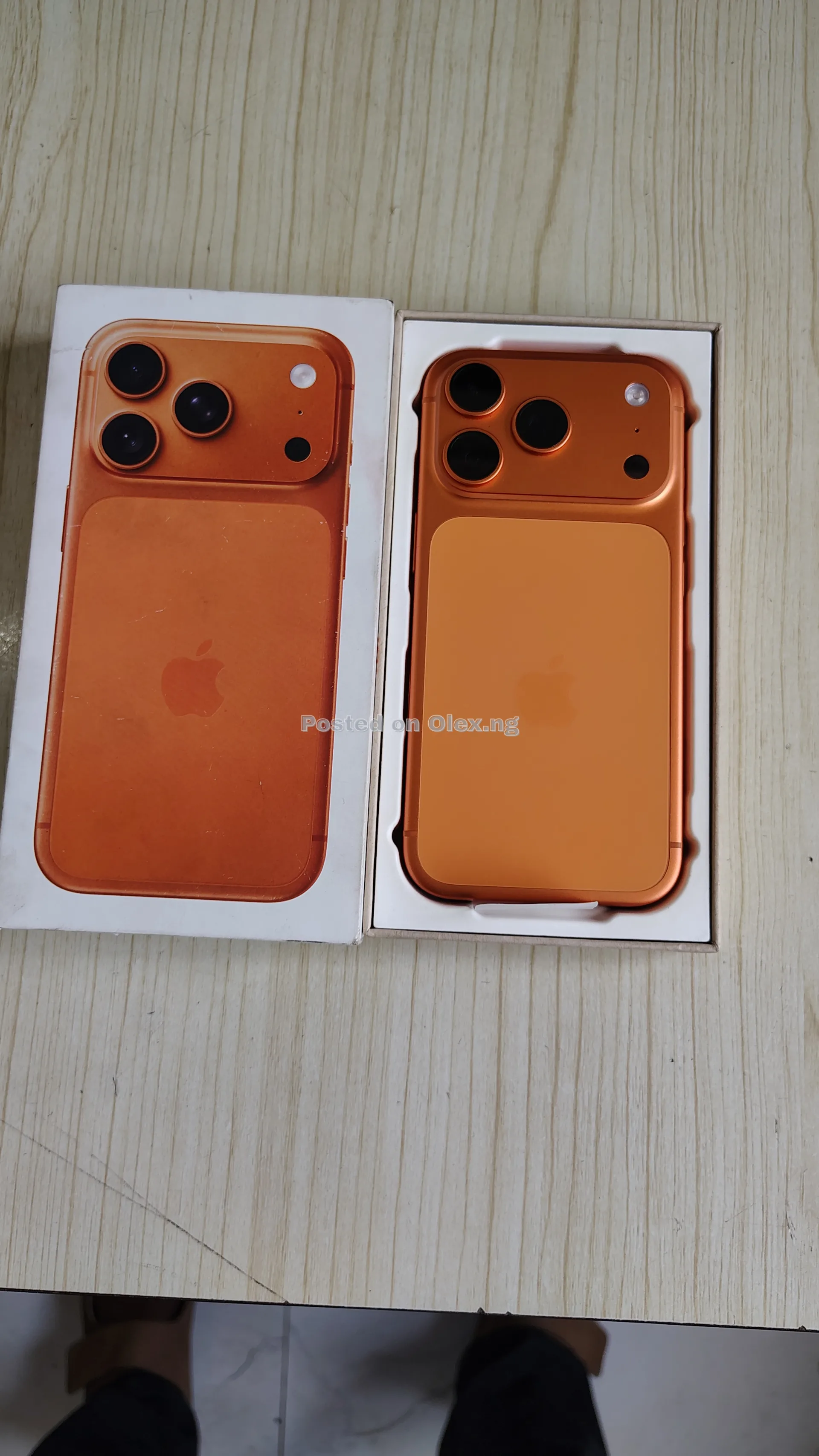 Open box iPhone 17 pro 256gb physical sim available 