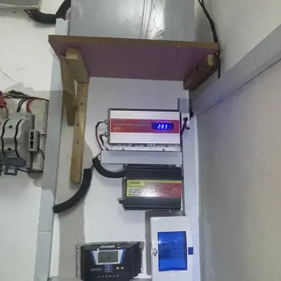 Complete 3000watts solar package for your home, 2bedrooms, self contain, offices and stores.