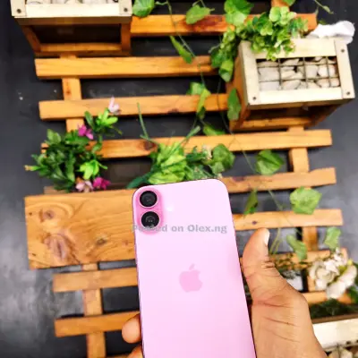 iPhone 16 PLUS 128GB 