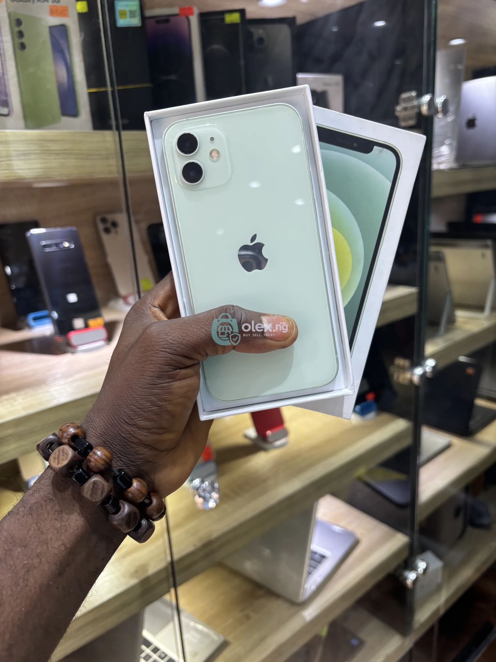 iPhone 12 white colour