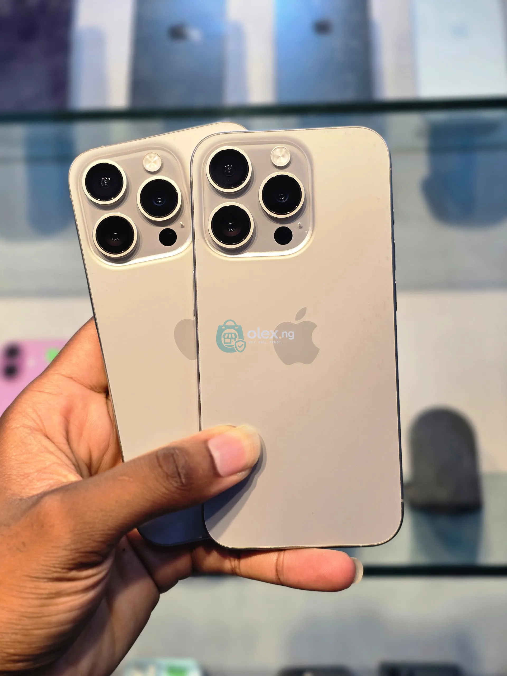 iPhone 15 pro 128gb 