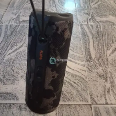 Fairly used JBL flip 6