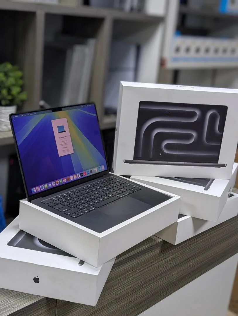 BRAND NEW MACBOOK PRO