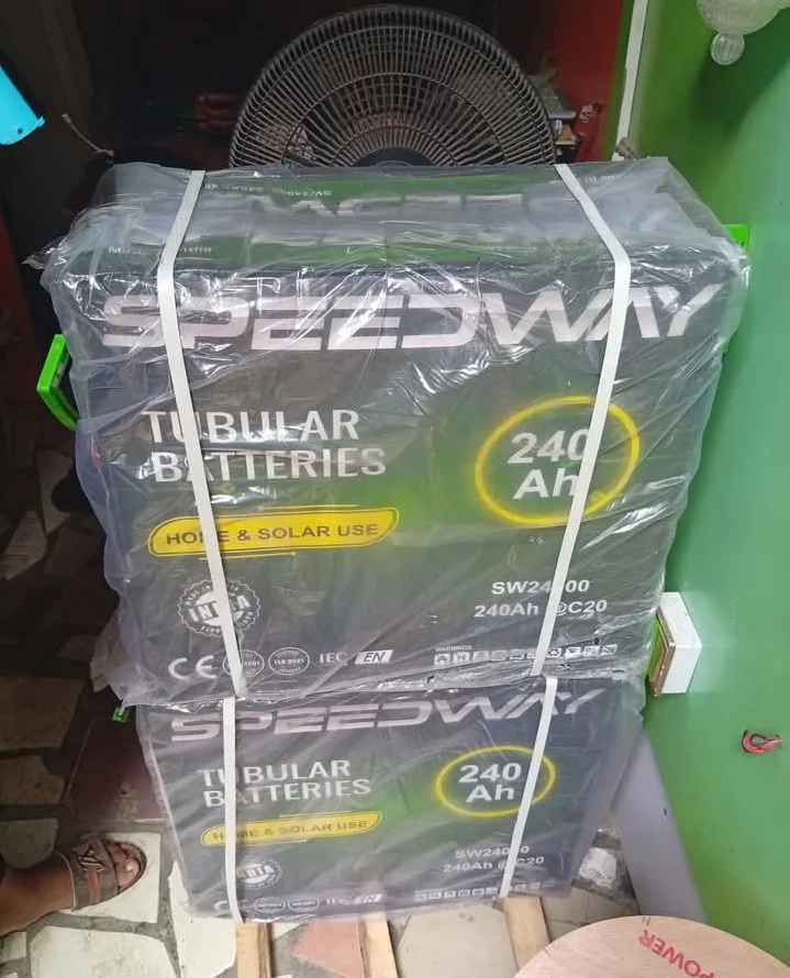 Solar tumbler battery