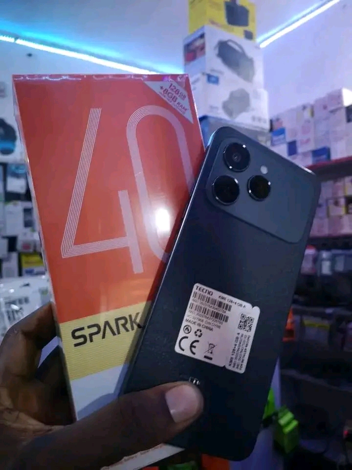 Tecno spark 40