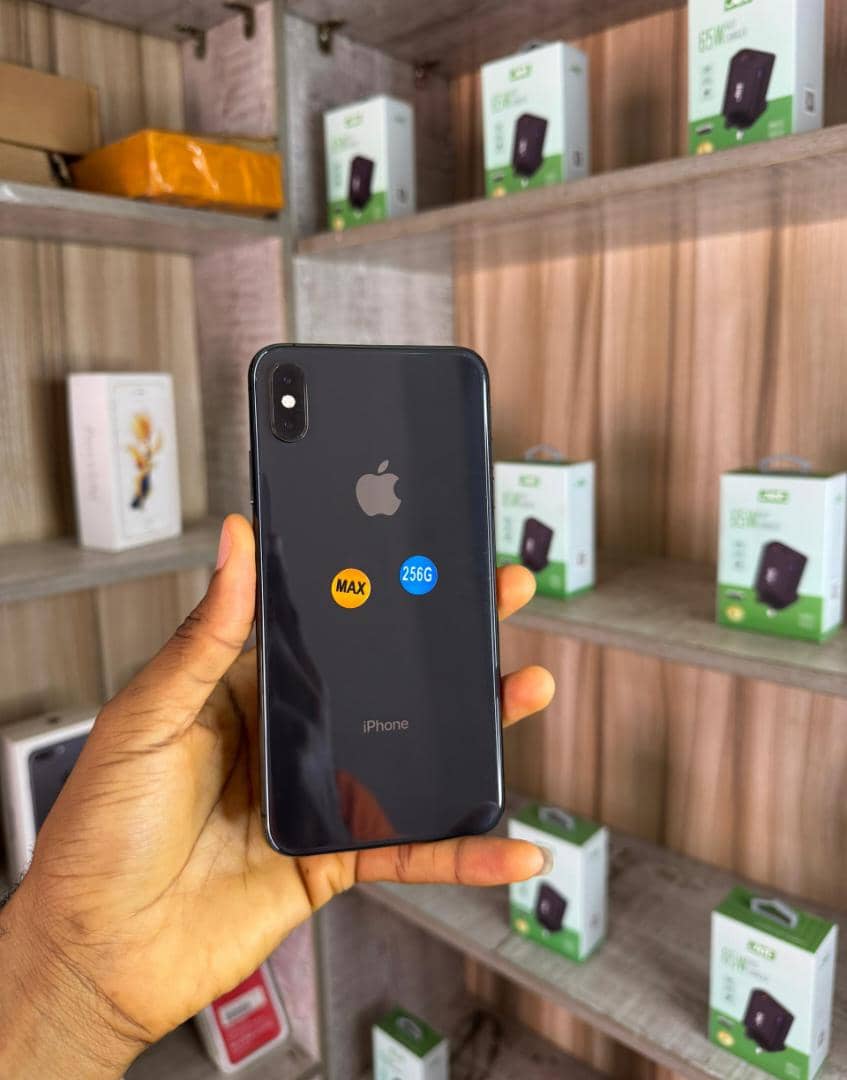 Direct Uk Used iPhone XS Max 256GB